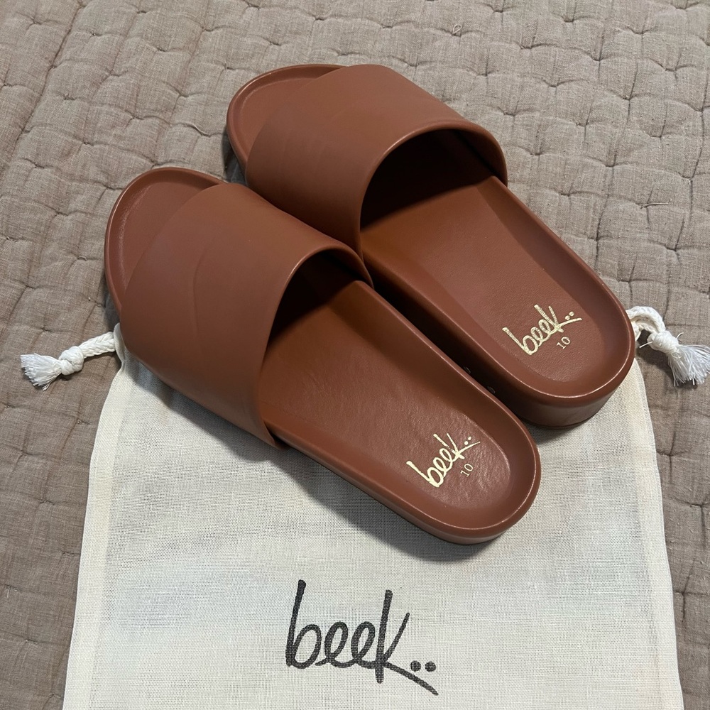 Beek Pelican Slide Sandals